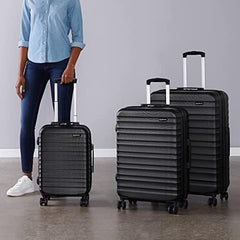 Amazon Basics 3-Piece Set Hardside Spinner-21/26/30 inch (55/68/78 cm) Material: ABS, Black