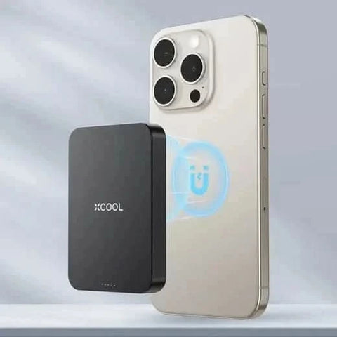 Portable Magnetic Wireless Power Bank with USB-C Cable EL005