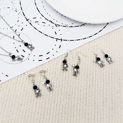 Asymmetric necklace astronaut earrings - Nimall