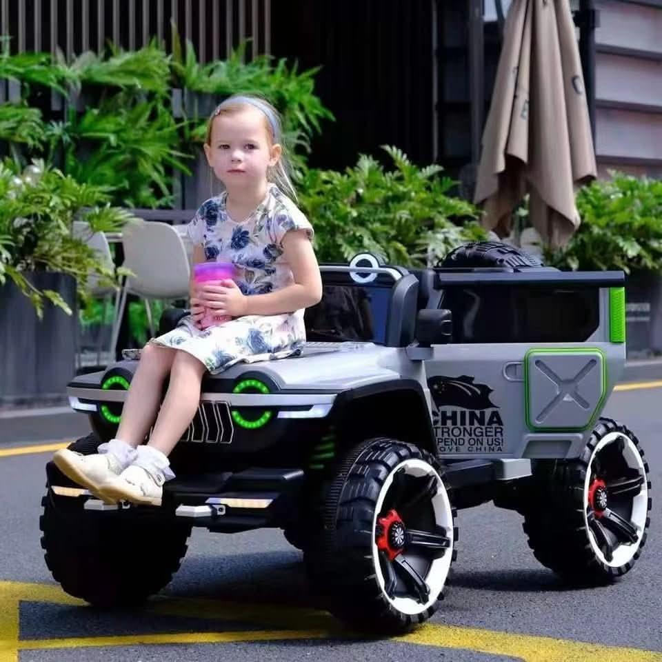 Children's electric car Tank 300 4WD off - road vehicle LK096 - Nimall