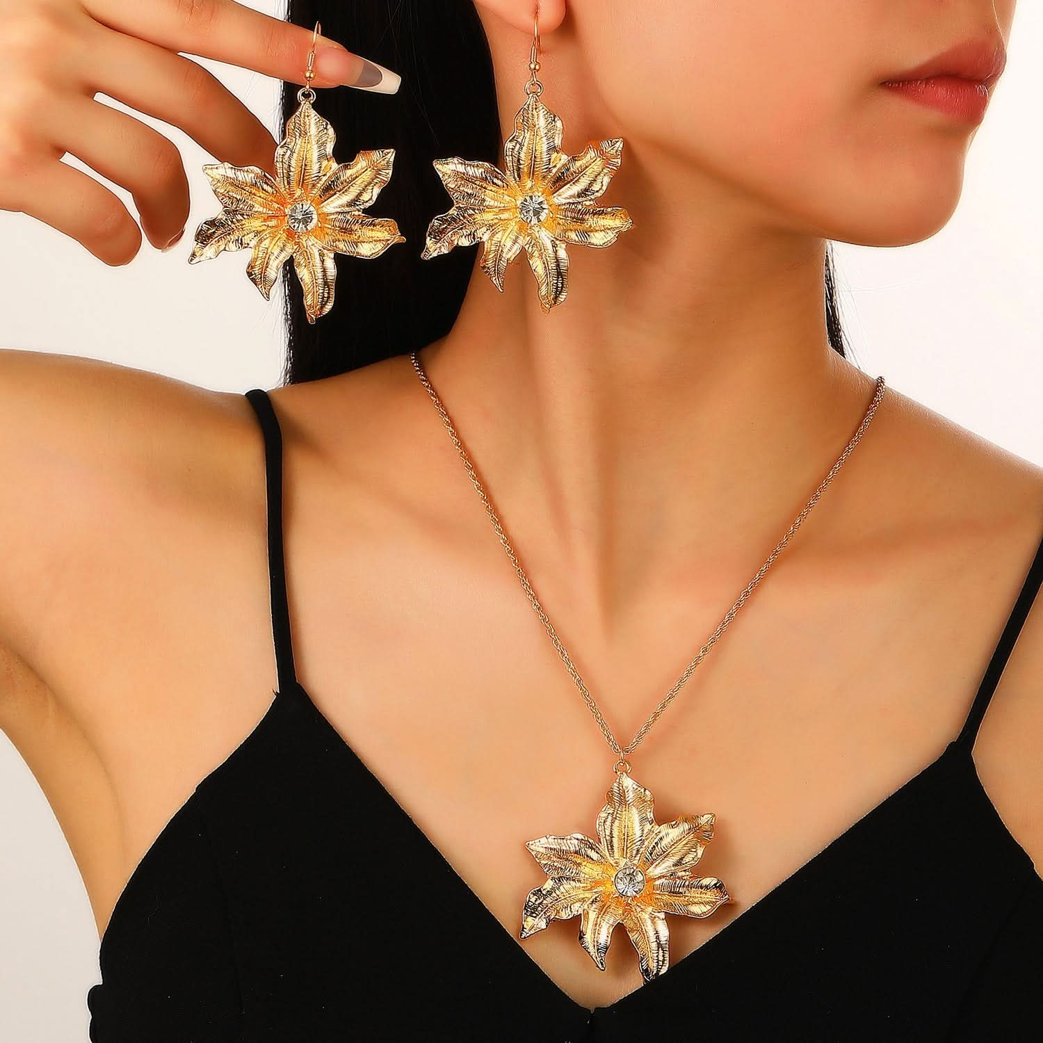 Diamond Lily Pendant Necklace Earrings Set Women's Niche Temperament Flower Jewelry - Nimall