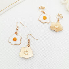 Fried egg earrings for non - pierced ears. - Nimall