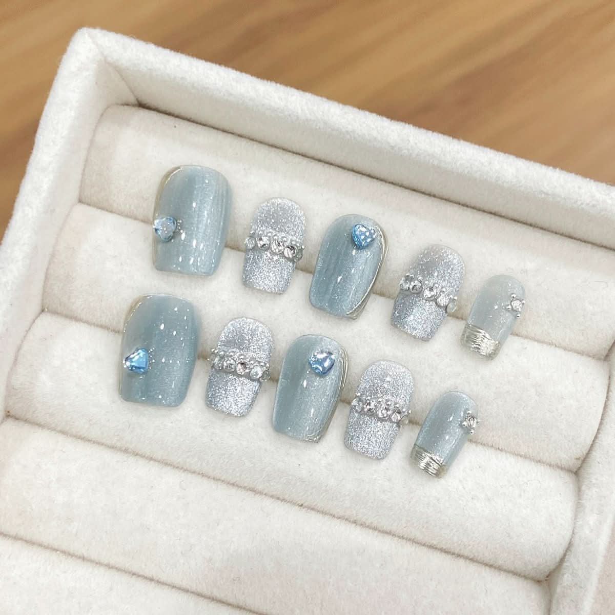 Glacier Secret Mirror Spring and Summer Handmade Nail Wear Blue Glass Beads Cat Eyes White Simple Flash Nail Art - Nimall