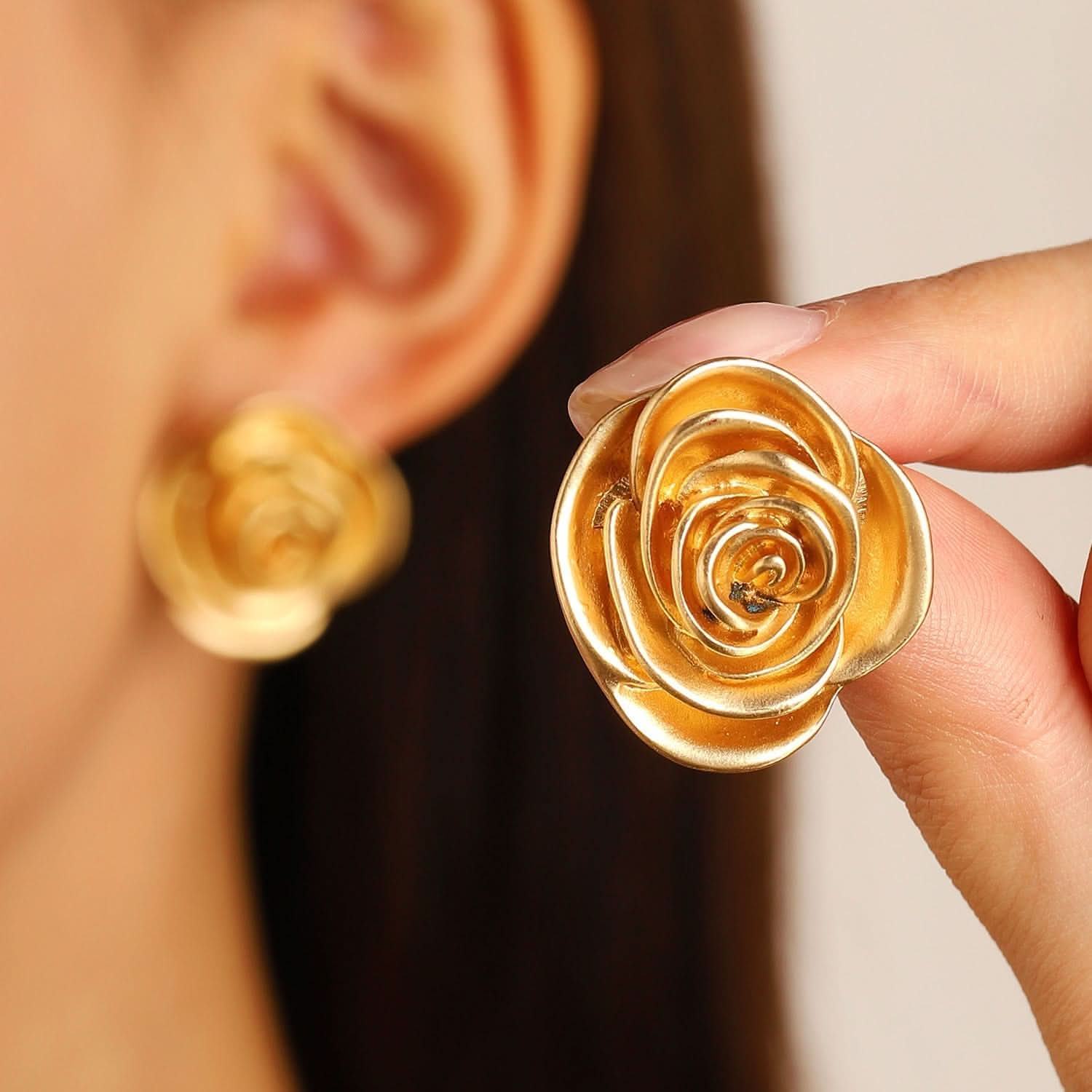 Golden rose stud earrings light luxury retro flower earrings - Nimall