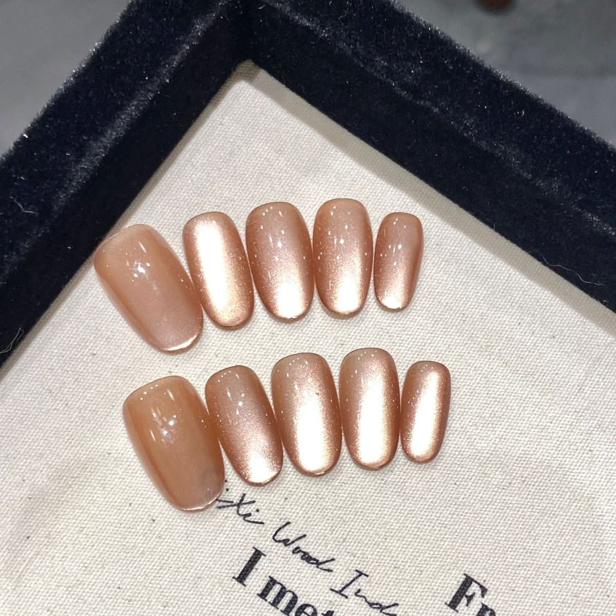 Honey pomelo cat eye 10 pieces purely handmade honey pomelo nude cat eye purely handmade wearing nail art patch - Nimall