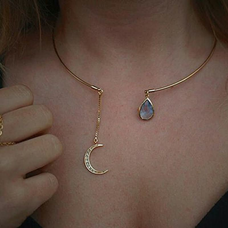 Stylish, simple and generous, diamond - encrusted moon water drop women's collar - Nimall