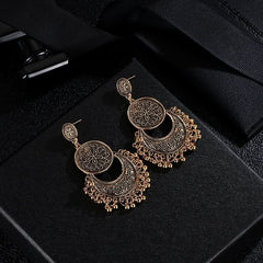 Vintage Hollow Crescent Tassel Women's Earrings - Nimall