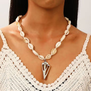 White shell flat knot handwoven necklace - Nimall